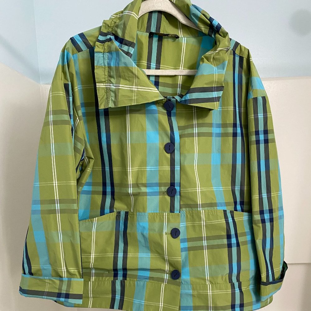 Women’s Green Plaid Button-Up Jacket